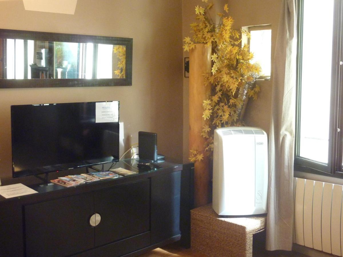 Apartament Chez Colac Awinion Zewnętrze zdjęcie