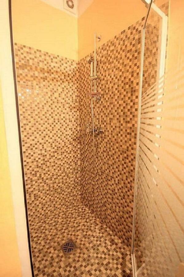 Apartament Chez Colac Awinion Zewnętrze zdjęcie